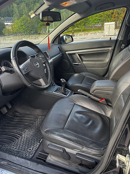 Opel Vectra 12 of 26