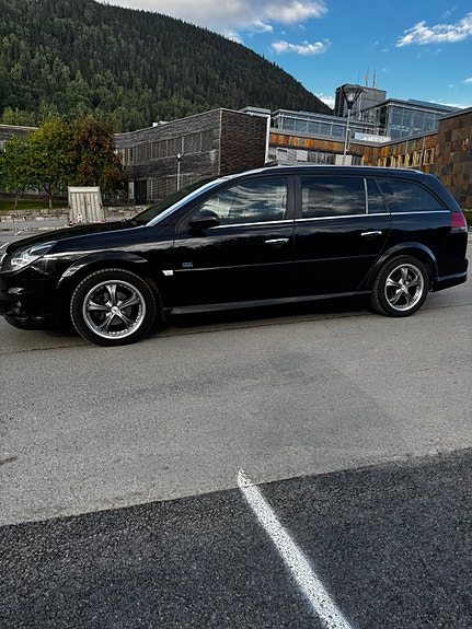 Opel Vectra 4 of 26