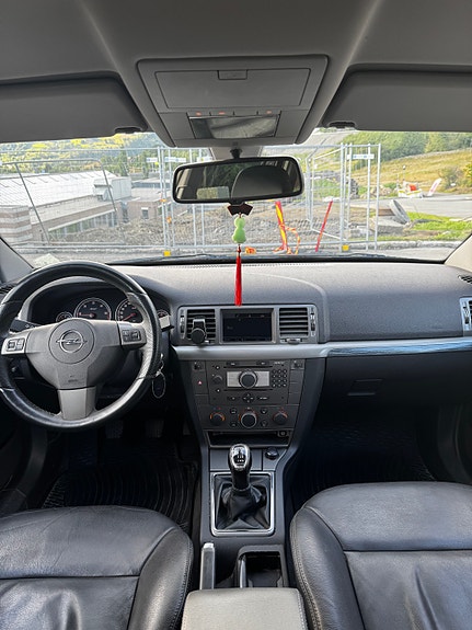 Opel Vectra 7 of 26