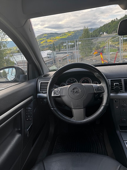 Opel Vectra 10 of 26