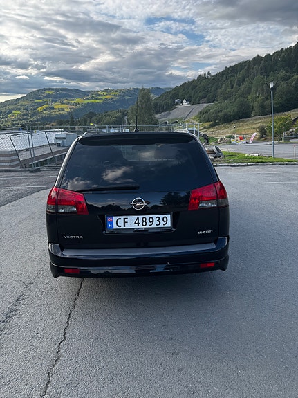 Opel Vectra 5 of 26