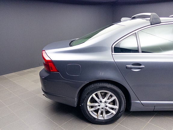 Volvo S80 10 of 30