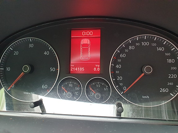 Volkswagen Touran 15 of 15