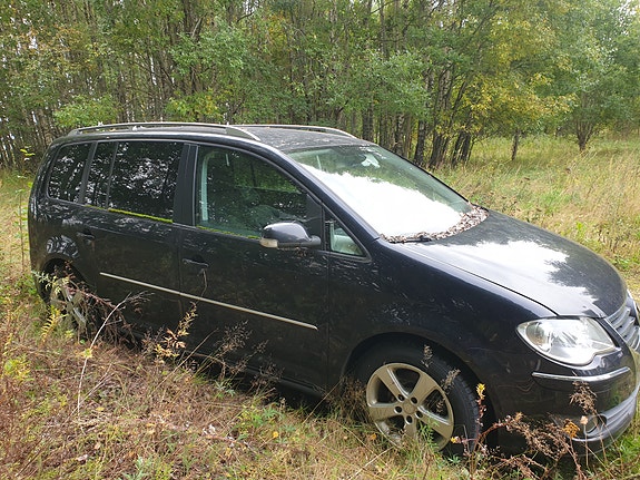 Volkswagen Touran 6 of 15