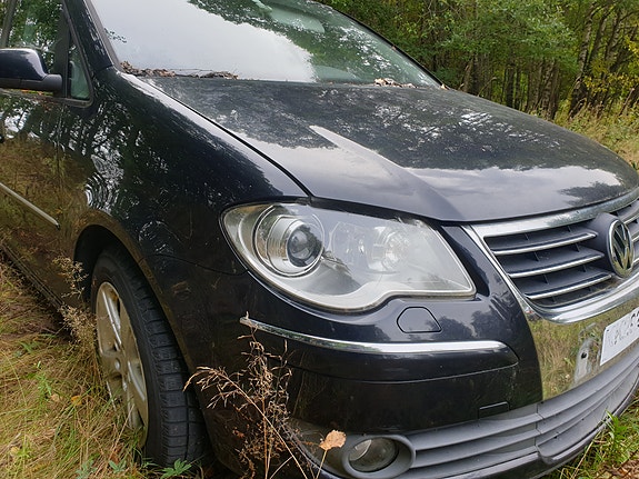 Volkswagen Touran 5 of 15
