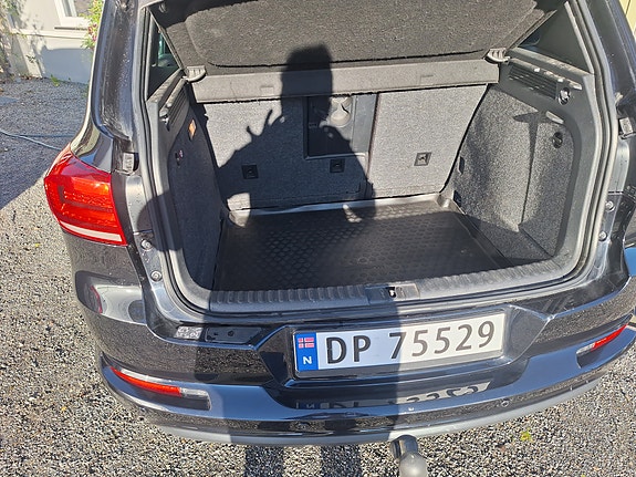 Volkswagen Tiguan 8 of 8