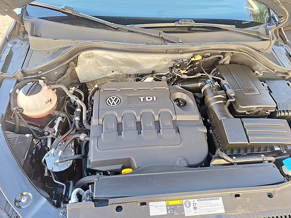 Volkswagen Tiguan 4 of 8