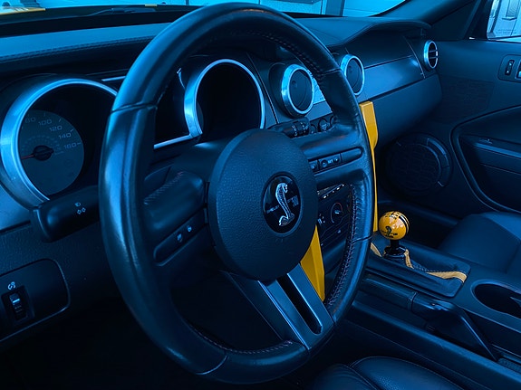 Ford Mustang 19 of 22