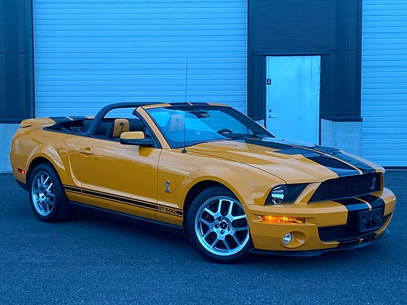 Ford Mustang 6 of 22