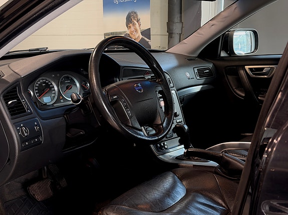 Volvo XC70 25 of 30
