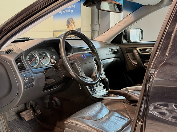 Volvo XC70 24 of 30