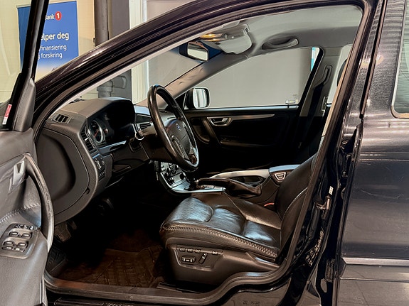 Volvo XC70 26 of 30