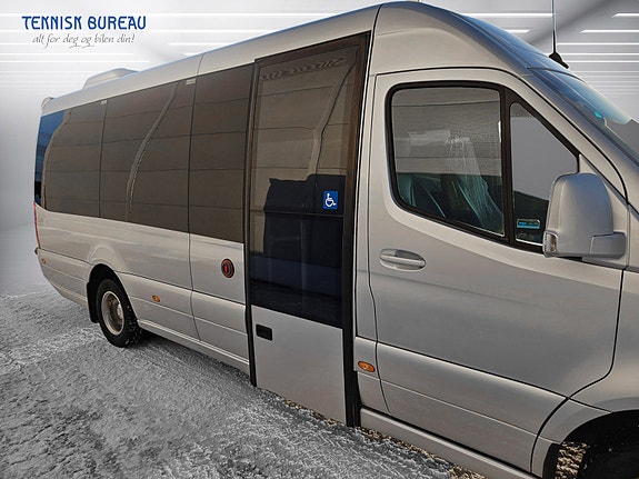 Mercedes-Benz Sprinter 519 CDI Panel Van 7 of 28