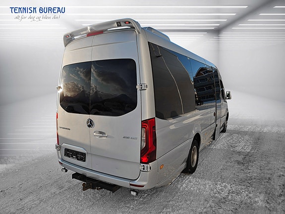 Mercedes-Benz Sprinter 519 CDI Panel Van 5 of 28