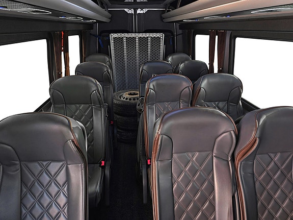 Mercedes-Benz Sprinter 519 CDI Panel Van 12 of 28