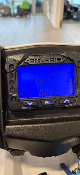 Polaris Sportsman X2 570 9 of 11