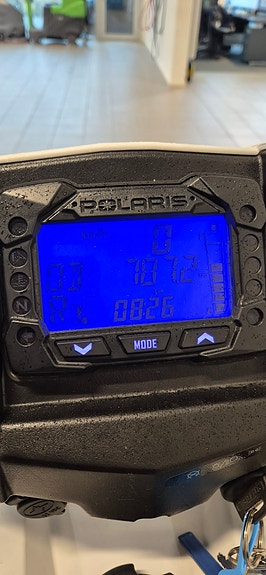 Polaris Sportsman X2 570 8 of 11
