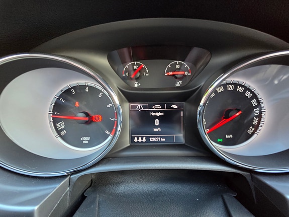 Opel Astra 8 of 14