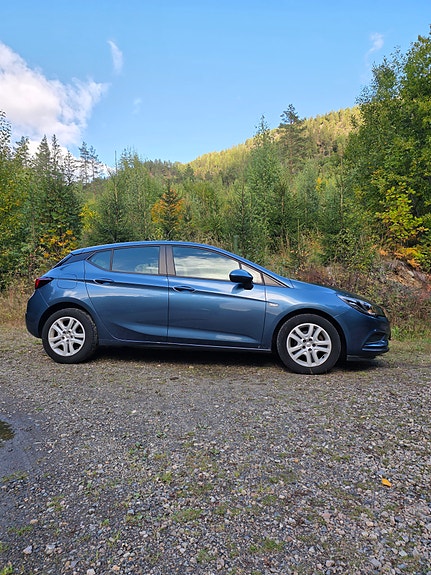 Opel Astra 2 of 14