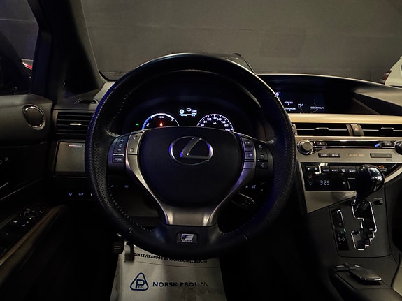 Lexus RX450h 18 of 30