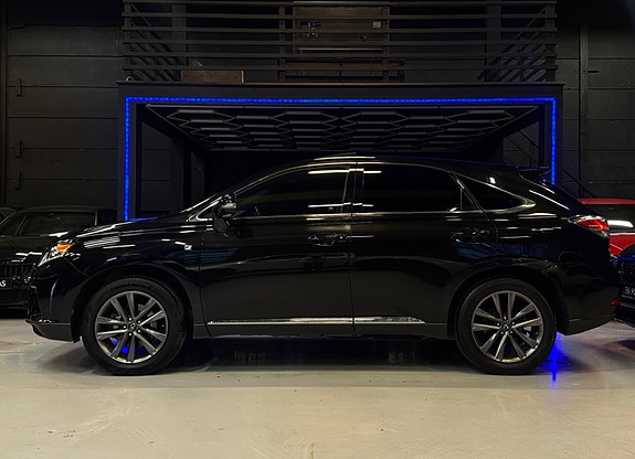 Lexus RX450h 3 of 30