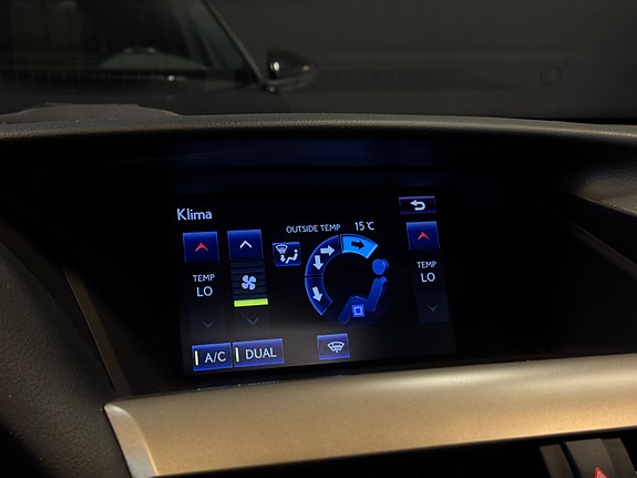 Lexus RX450h 25 of 30