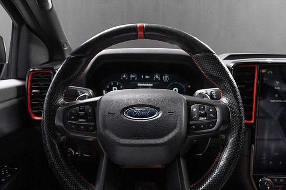Ford Ranger Raptor 22 of 28