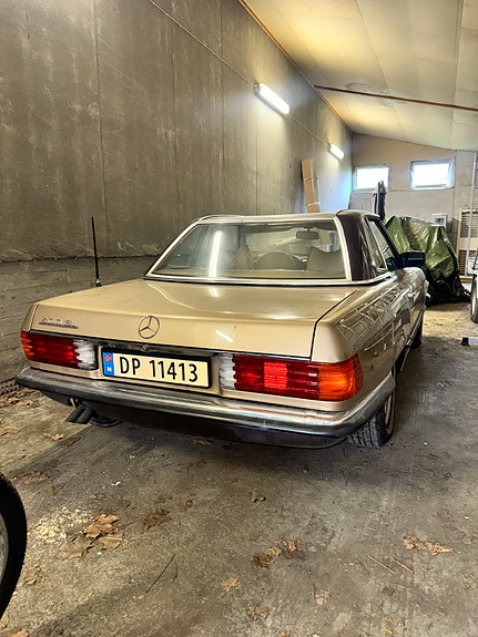 Mercedes-Benz SL500 12 of 21
