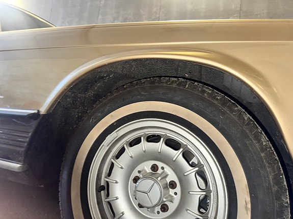 Mercedes-Benz SL500 17 of 21