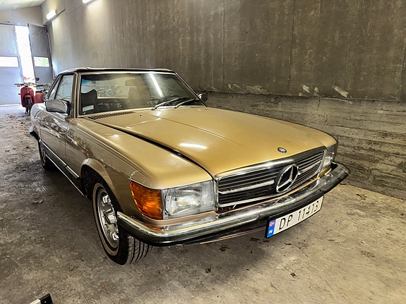 Mercedes-Benz SL500 2 of 21