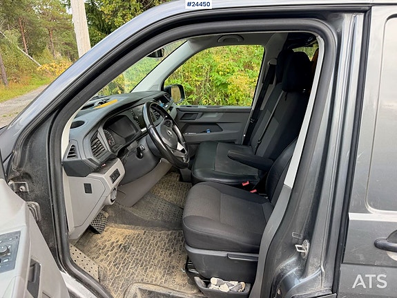 Volkswagen Transporter 15 of 26