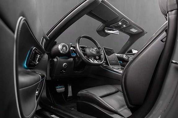 Mercedes-Benz SL43 16 of 30