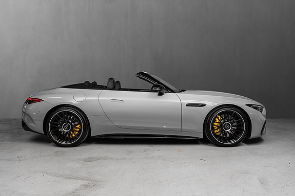 Mercedes-Benz SL43 3 of 30