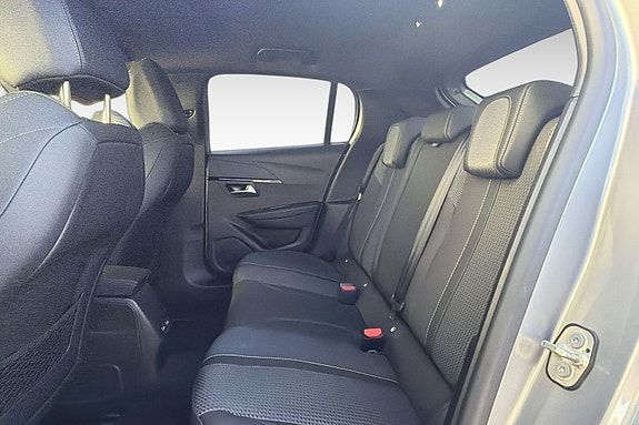 Peugeot e-208 17 of 30