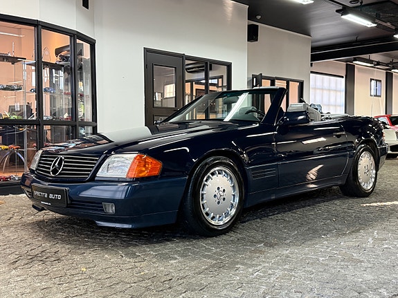 Mercedes-Benz SL500 6 of 30