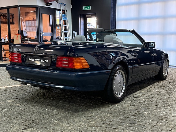 Mercedes-Benz SL500 10 of 30