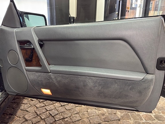 Mercedes-Benz SL500 22 of 30