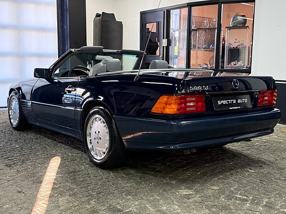 Mercedes-Benz SL500 8 of 30