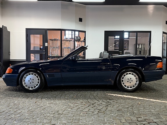 Mercedes-Benz SL500 7 of 30