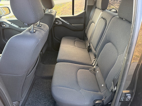 Nissan Navara 26 of 30