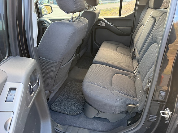 Nissan Navara 29 of 30