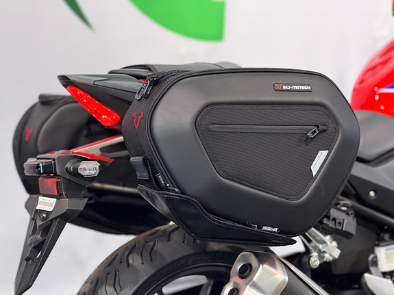 Honda CBR500R // Tankveske-Sidevesker- Varmeholker inkludert// - Kun 1 stykk 15 of 25