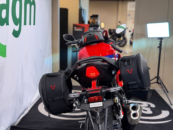 Honda CBR500R // Tankveske-Sidevesker- Varmeholker inkludert// - Kun 1 stykk 5 of 25