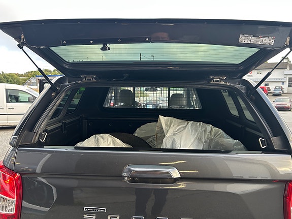 SsangYong Rexton Sports 26 of 27