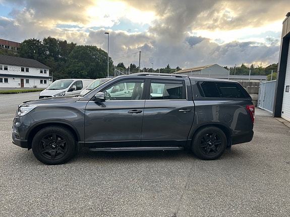 SsangYong Rexton Sports 2 of 27