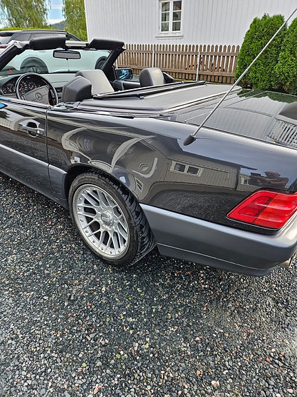 Mercedes-Benz 300 SL 3 of 23