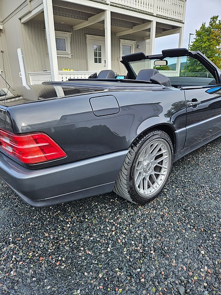 Mercedes-Benz 300 SL 6 of 23