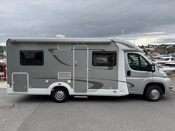 Weinsberg R58 Fransk løsning | takseng 2 of 25