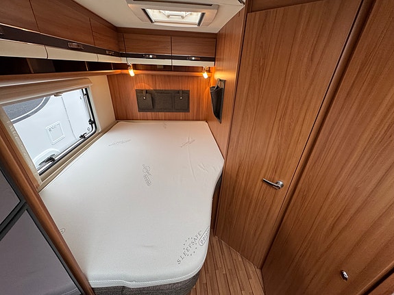 Weinsberg R58 Fransk løsning | takseng 8 of 25