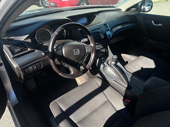Honda Accord 5 of 6